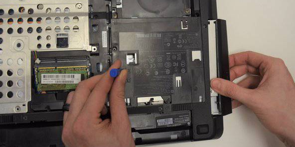 آموزش تعویض دی‌وی‌دی رایتر با هارد SSD در لپ‌تاپ HP ProBook 4540s
